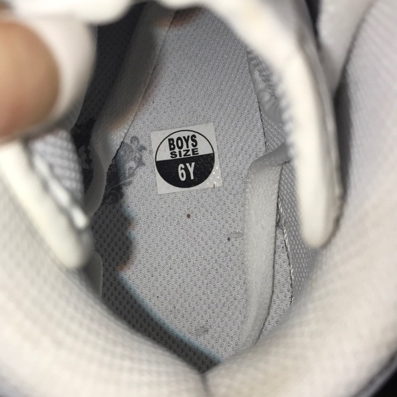 Nike Air Force 1 Mid Youth Sneakers - Picture 6 of 8